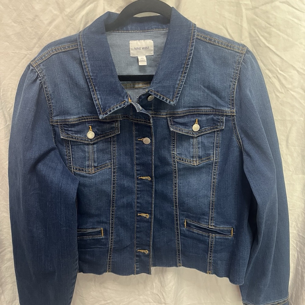 Nine‎ West Women's Jean Jacket Blue Denim Button Front Cropped Size 2XL Raw Edge - Picture 3 of 7